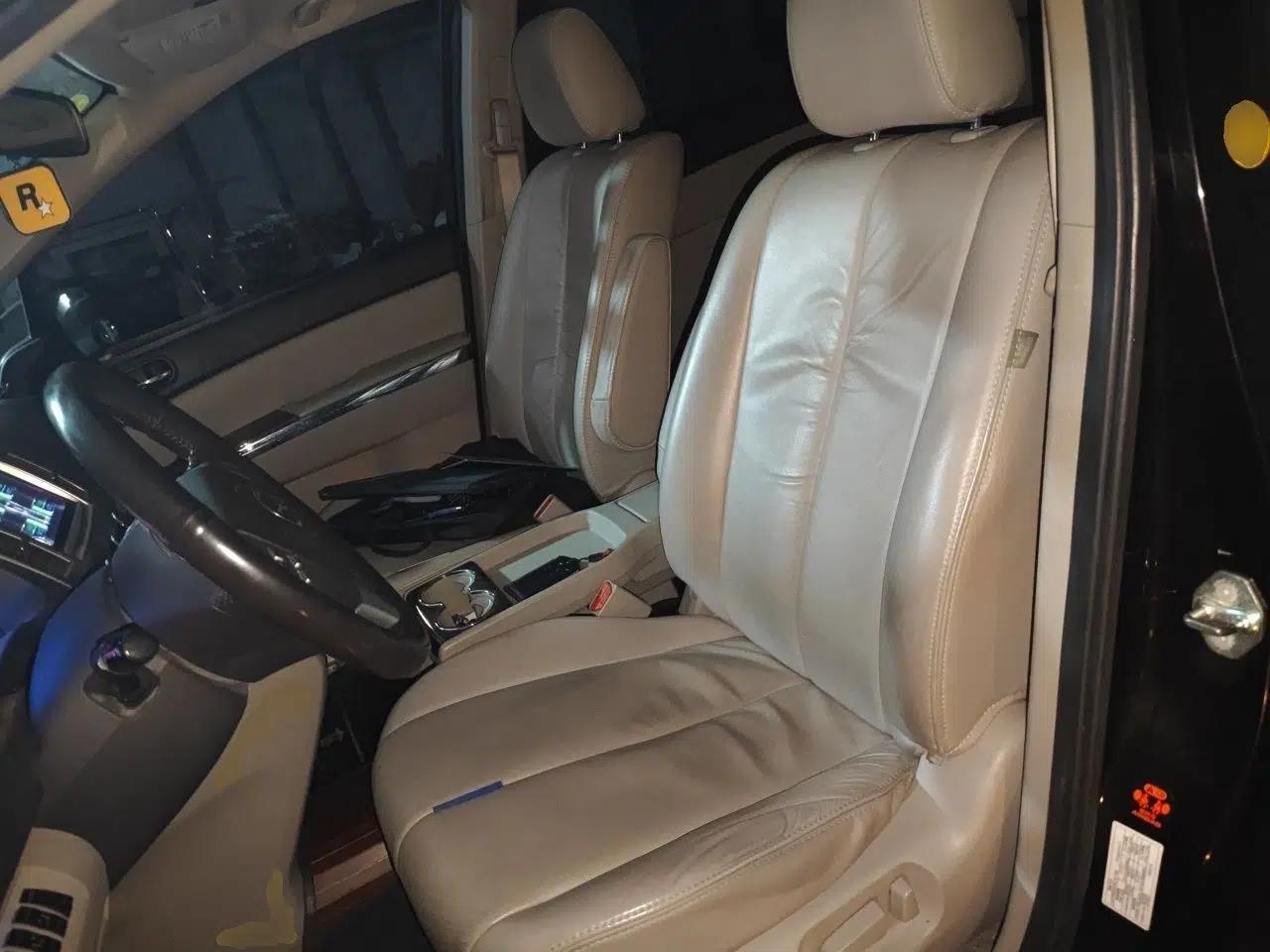 Used Mazda 8 2011 2.3L Deluxe Edition — миниатюра 15
