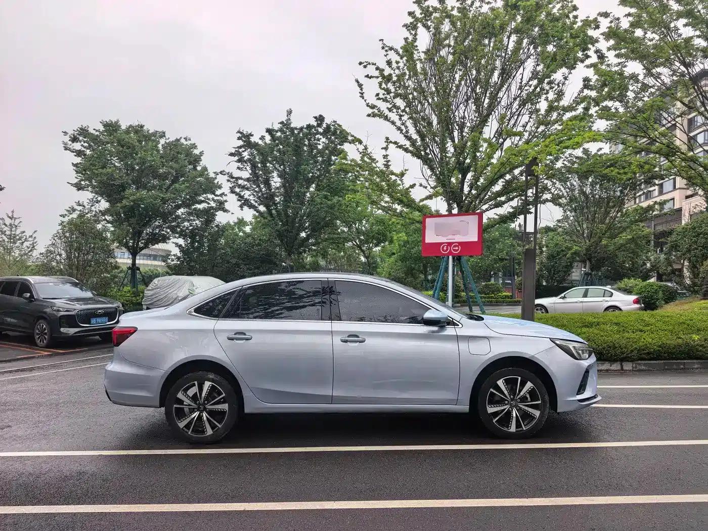 Feifan ER6 2021 New Dynamic Edition 620km Smart Edition — миниатюра 4
