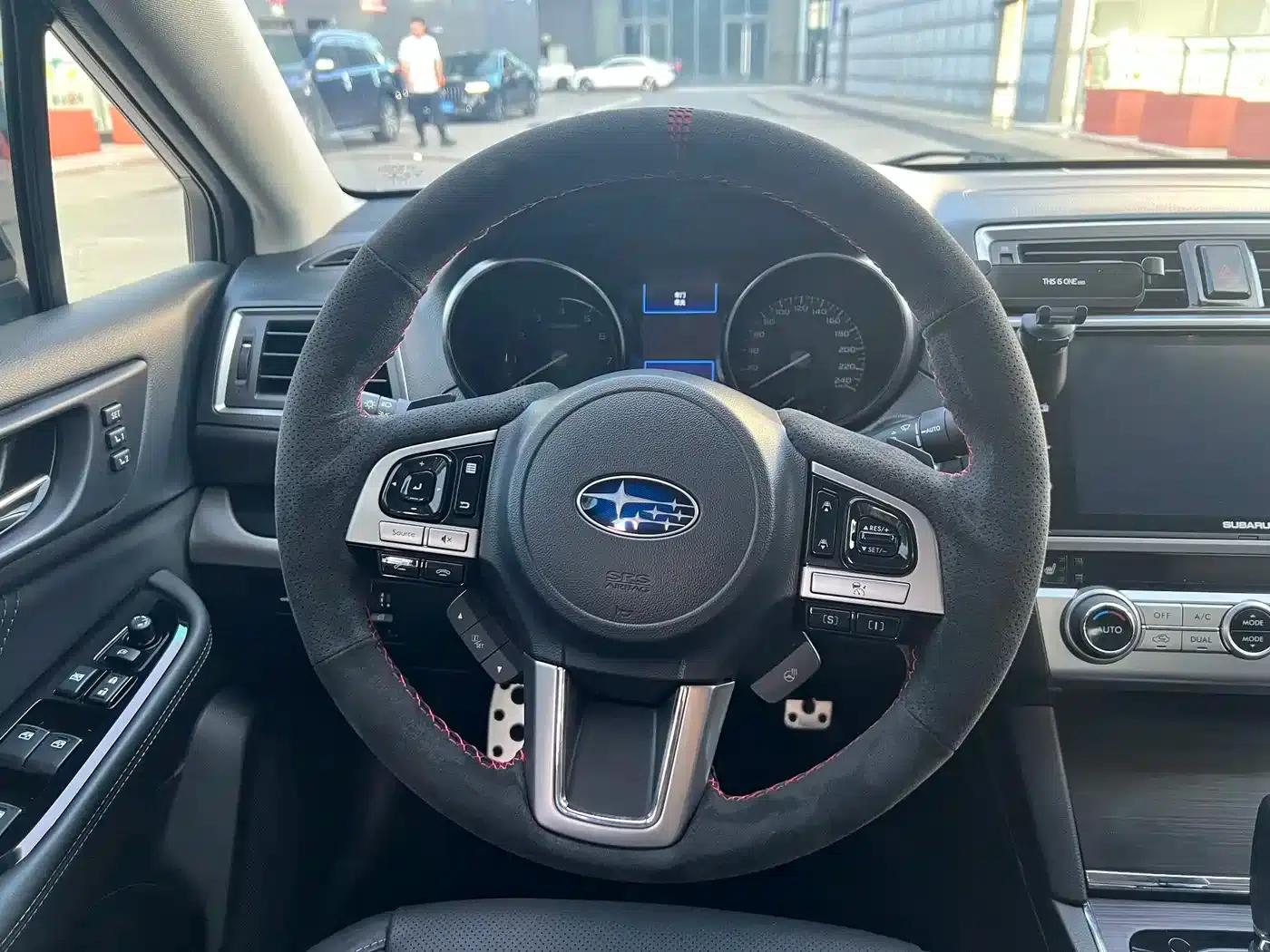 Legacy 2017 2.5i AWD Glory Edition EyeSight — миниатюра 14