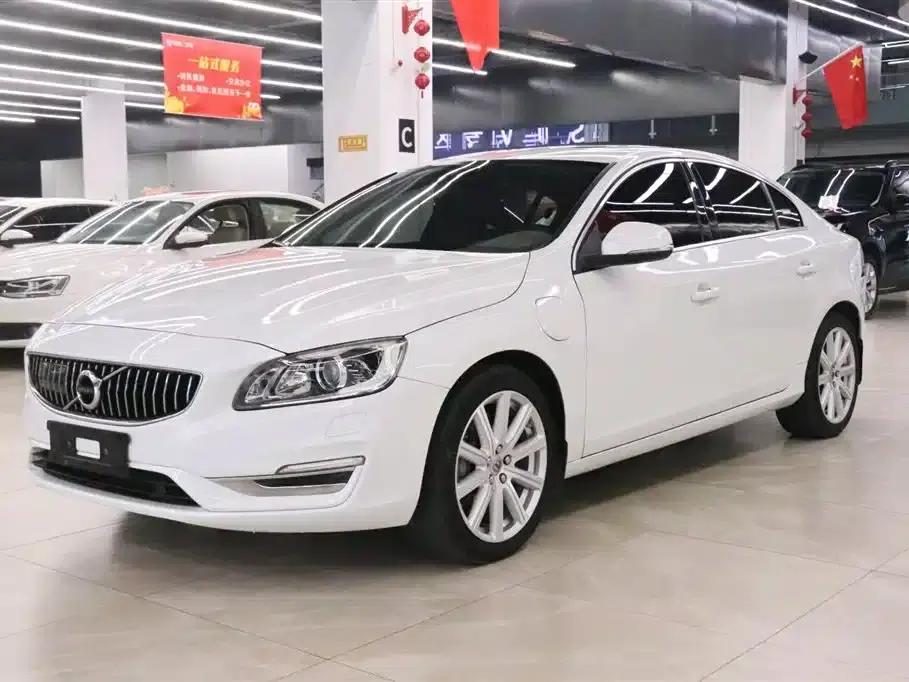 2018 Volvo S60 Plug-in Hybrid, S60L E-Drive Hybrid T6 Entry Edition — миниатюра 1