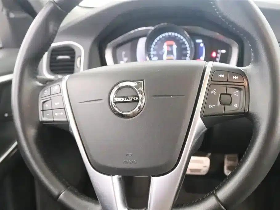 2018 Volvo S60 Plug-in Hybrid, S60L E-Drive Hybrid T6 Entry Edition — миниатюра 6