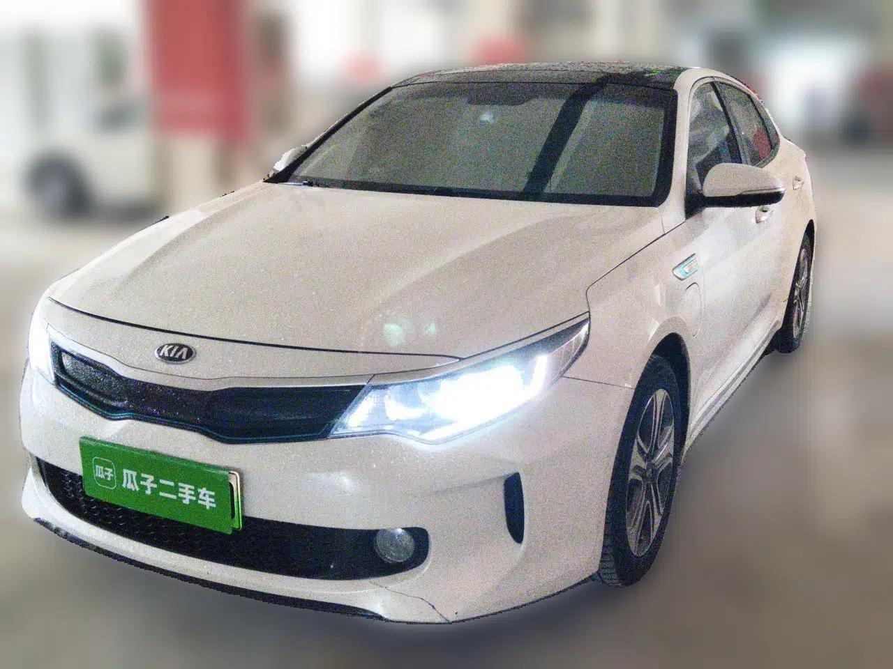 Used Kia K5 New Energy 2018 2.0L Smart Enjoyment Version — миниатюра 1