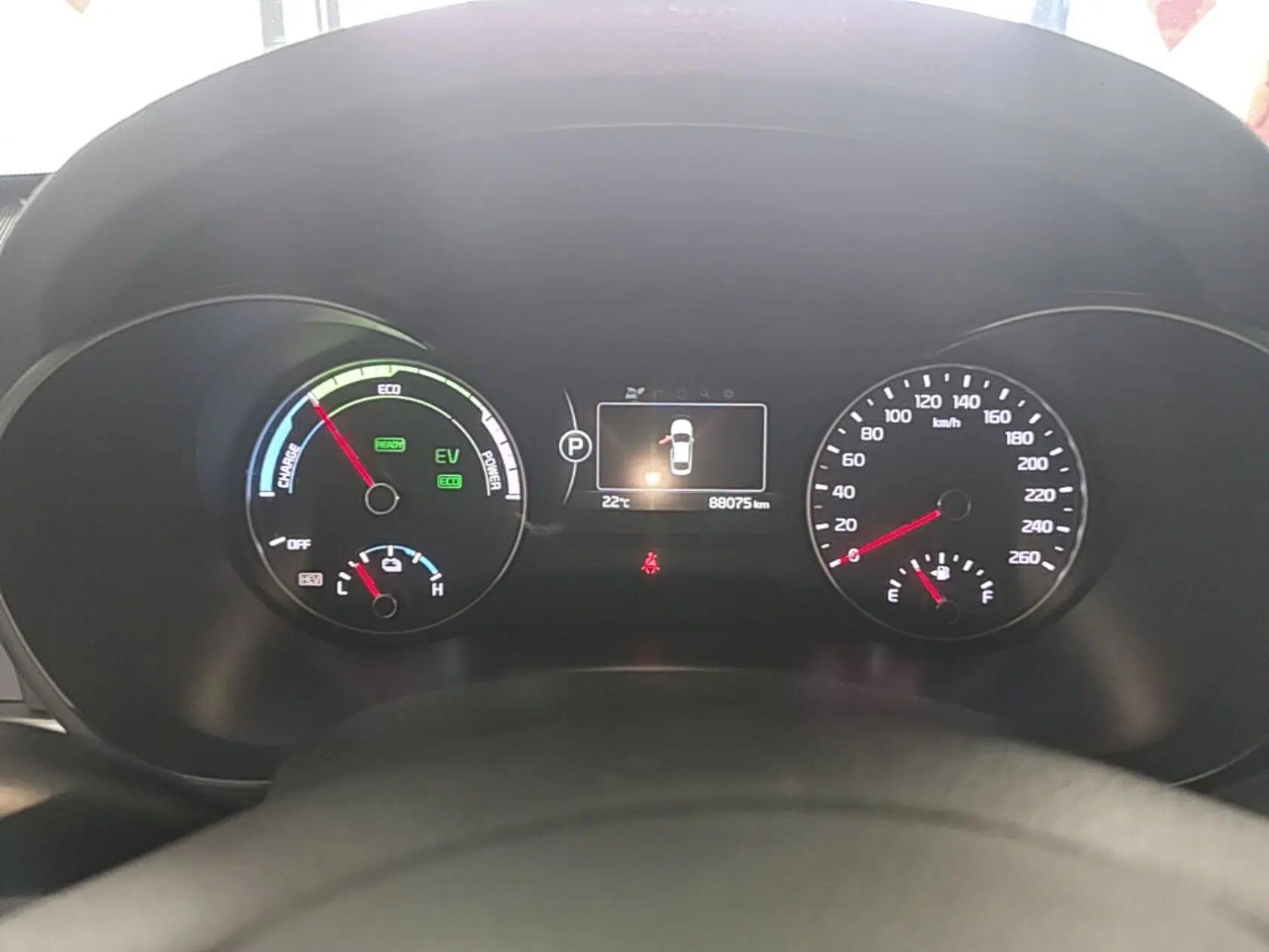 Used Kia K5 New Energy 2019 2.0L LUX — миниатюра 19