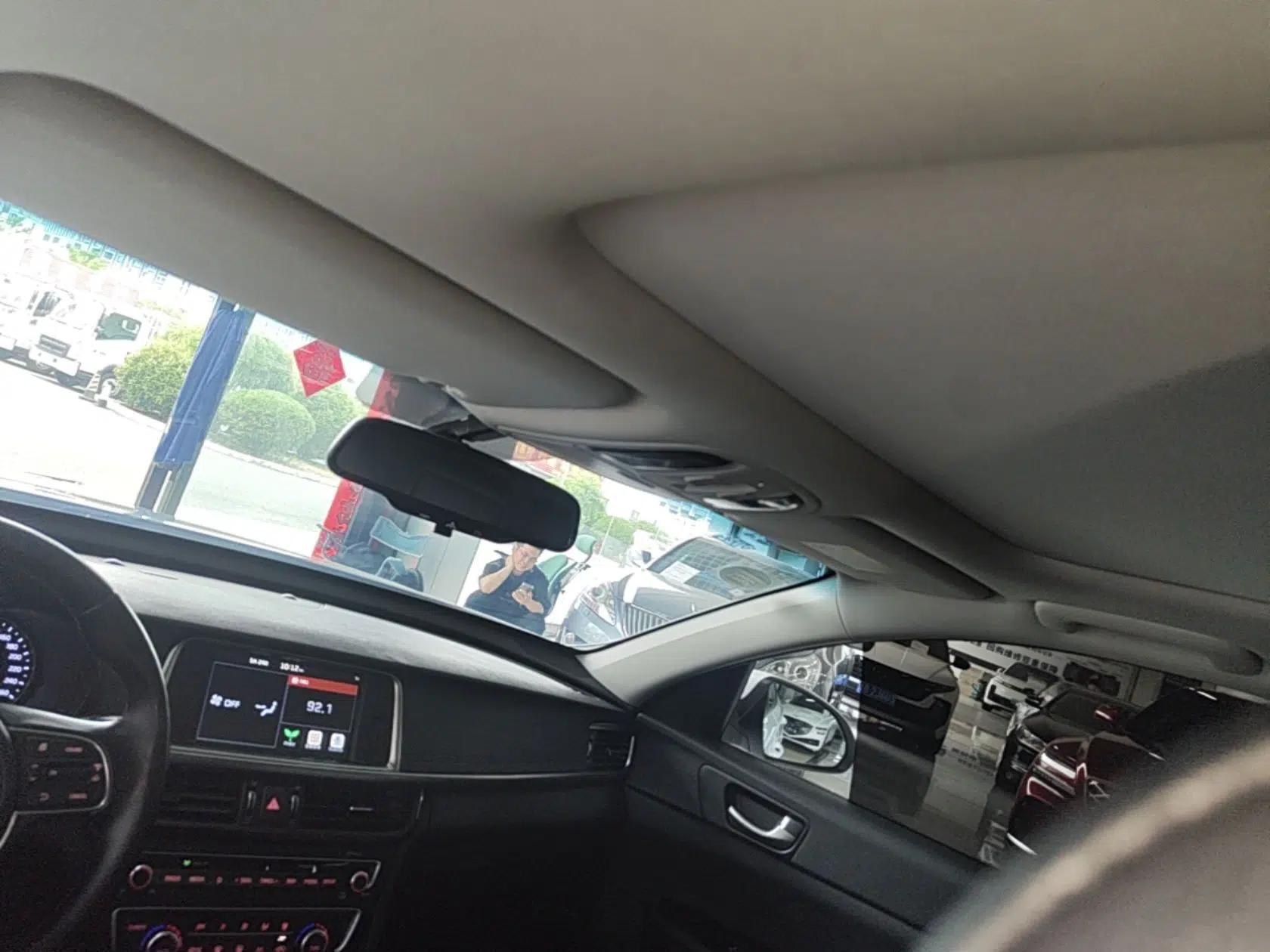 Used Kia K5 New Energy 2019 2.0L LUX — миниатюра 26