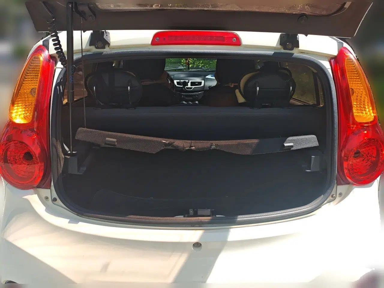 Used Chery QQ 2013 1.0L Manual Happy Edition — миниатюра 19