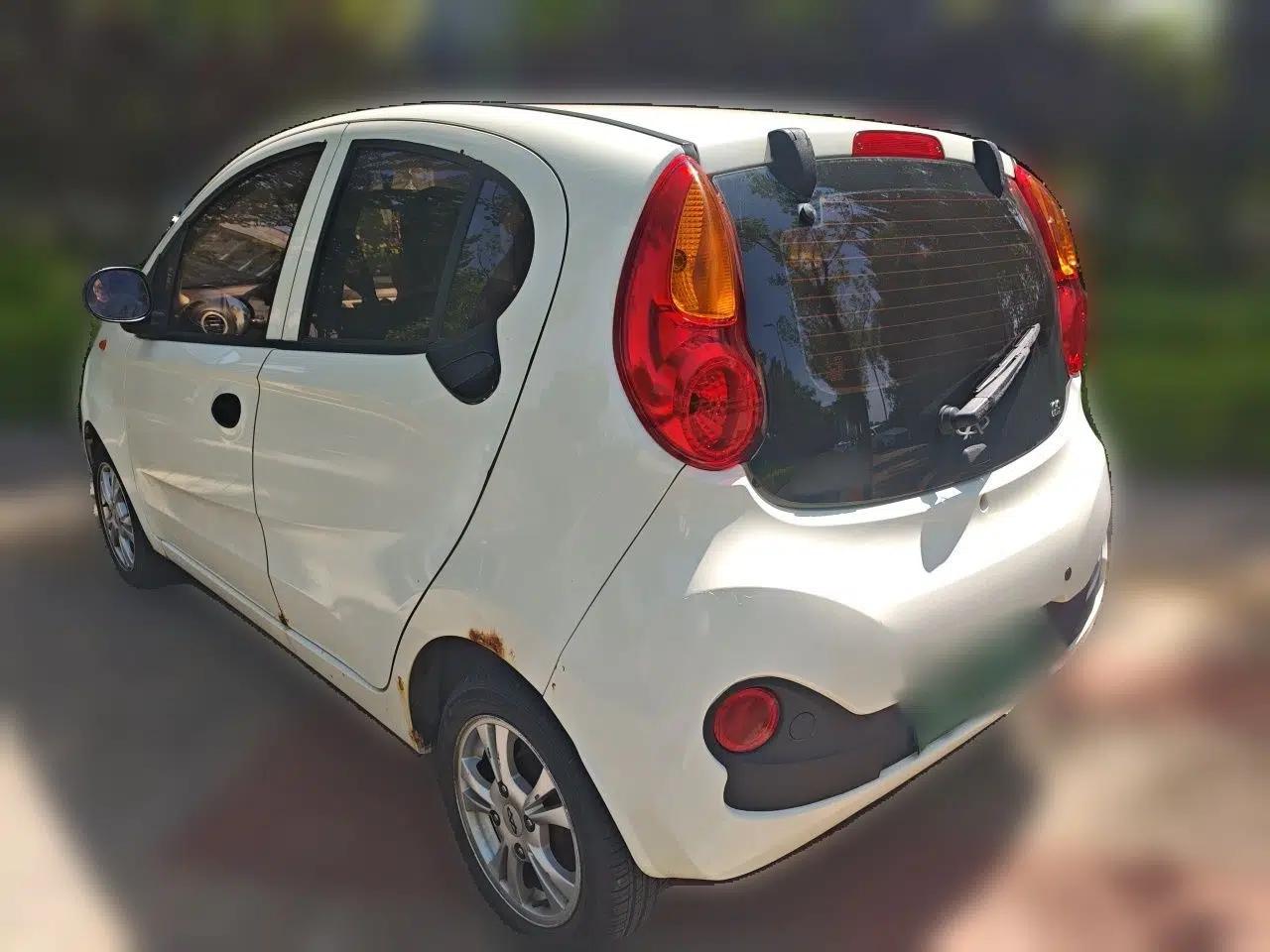 Used Chery QQ 2013 1.0L Manual Happy Edition — миниатюра 4