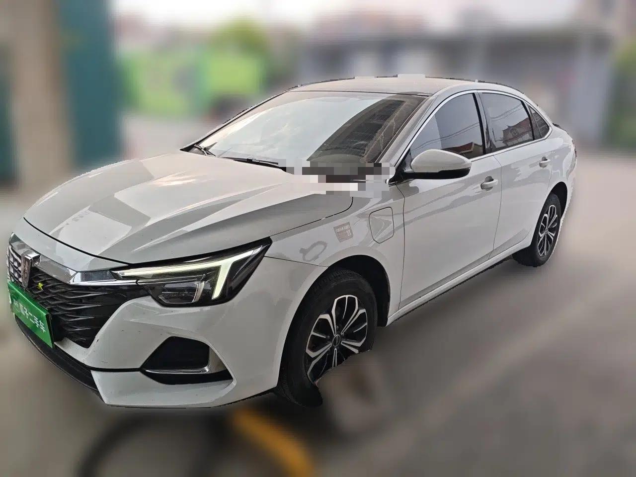 Used Roewe i6 MAX New Energy 2023 EV 420 Skyroof Special Edition — миниатюра 1