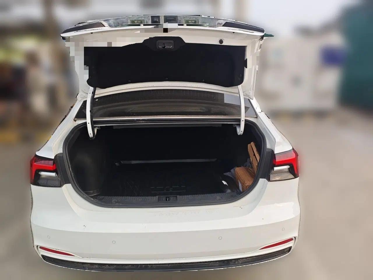 Used Roewe i6 MAX New Energy 2023 EV 420 Skyroof Special Edition — миниатюра 19