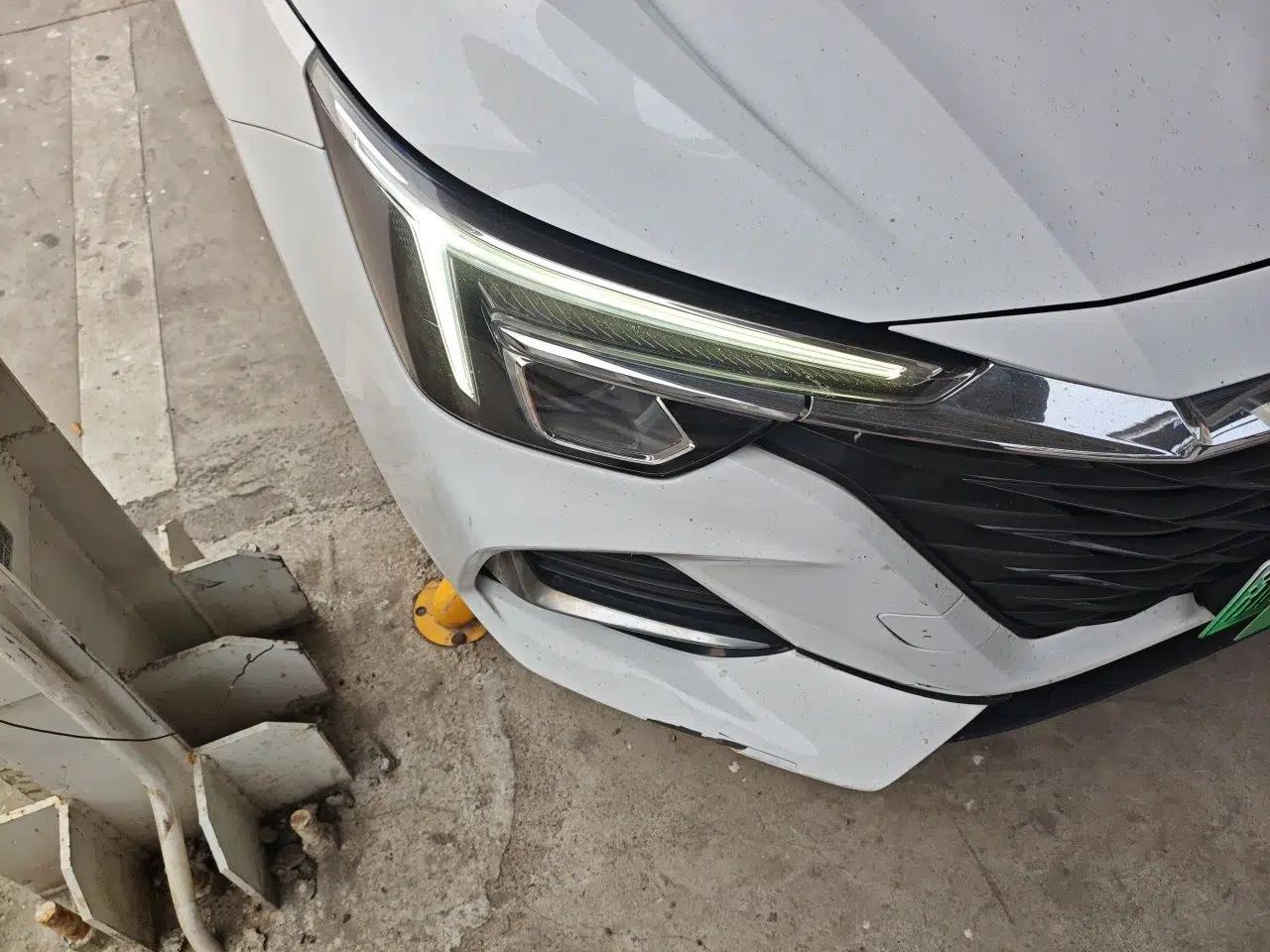 Used Roewe i6 MAX New Energy 2023 EV 420 Skyroof Special Edition — миниатюра 7
