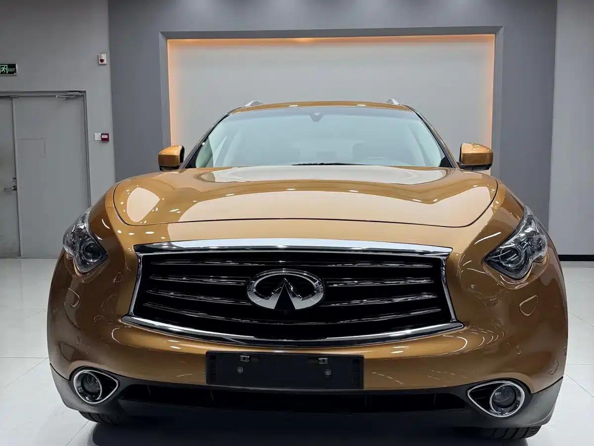 Infiniti QX70 2013 3.7L Standard Edition — миниатюра 1