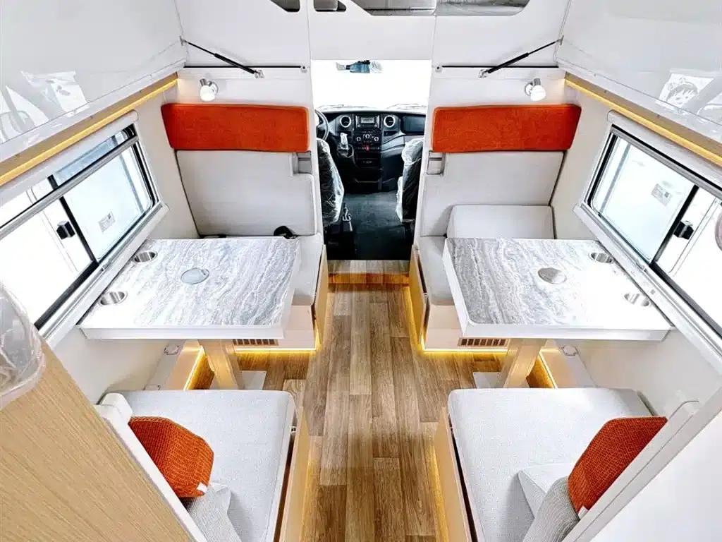 Iveco Daily 2026 3.0T Six-Seat Caravan — миниатюра 13
