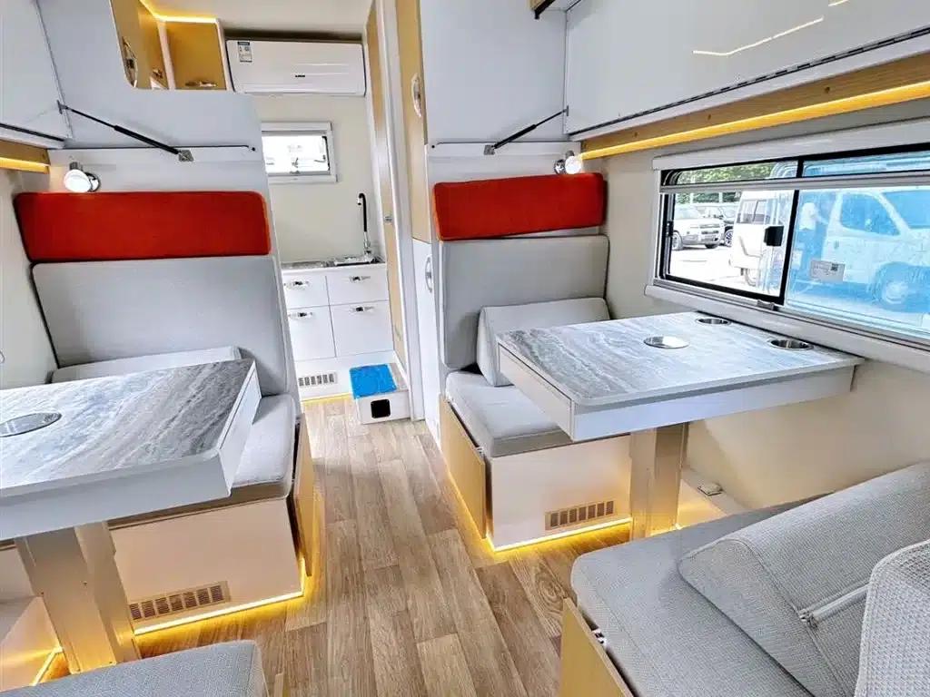 Iveco Daily 2026 3.0T Six-Seat Caravan — миниатюра 14