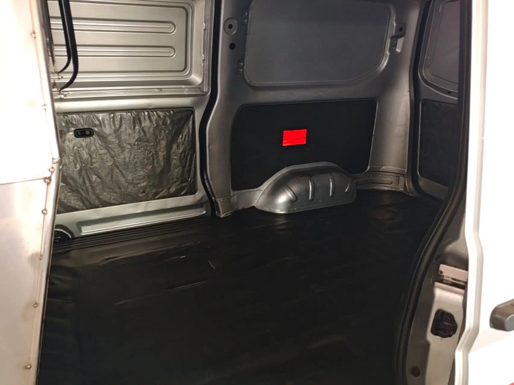 Used Wuling Rongguang S 2023 1.5L Basic Enclosed-Window Vehicle 2 Seats — миниатюра 25