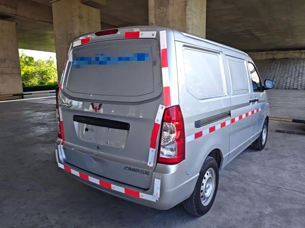 Used Wuling Rongguang S 2023 1.5L Basic Enclosed-Window Vehicle 2 Seats — миниатюра 6