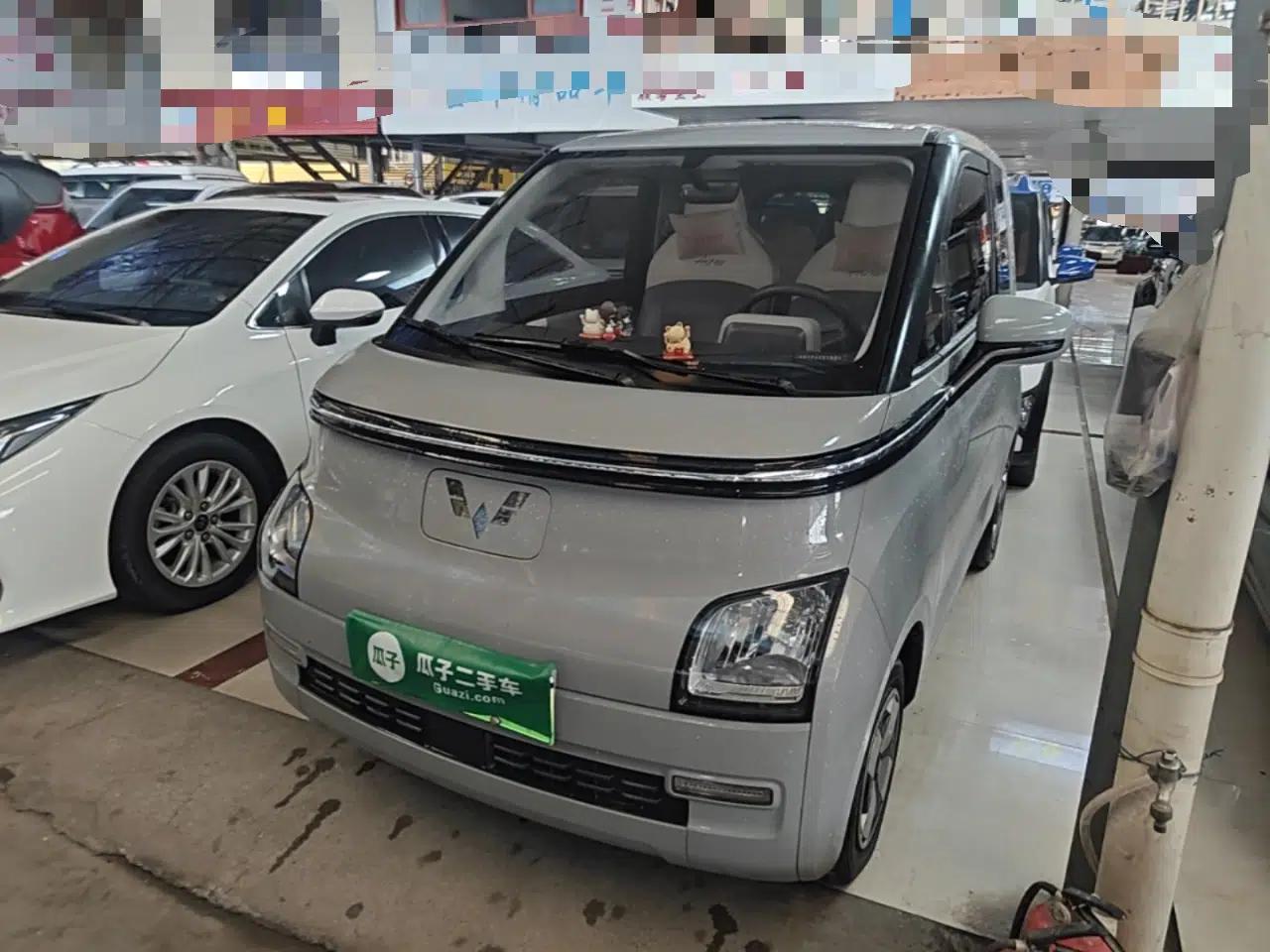 Used Wuling Air ev 2023 - Four Seats - Standard Edition — миниатюра 1