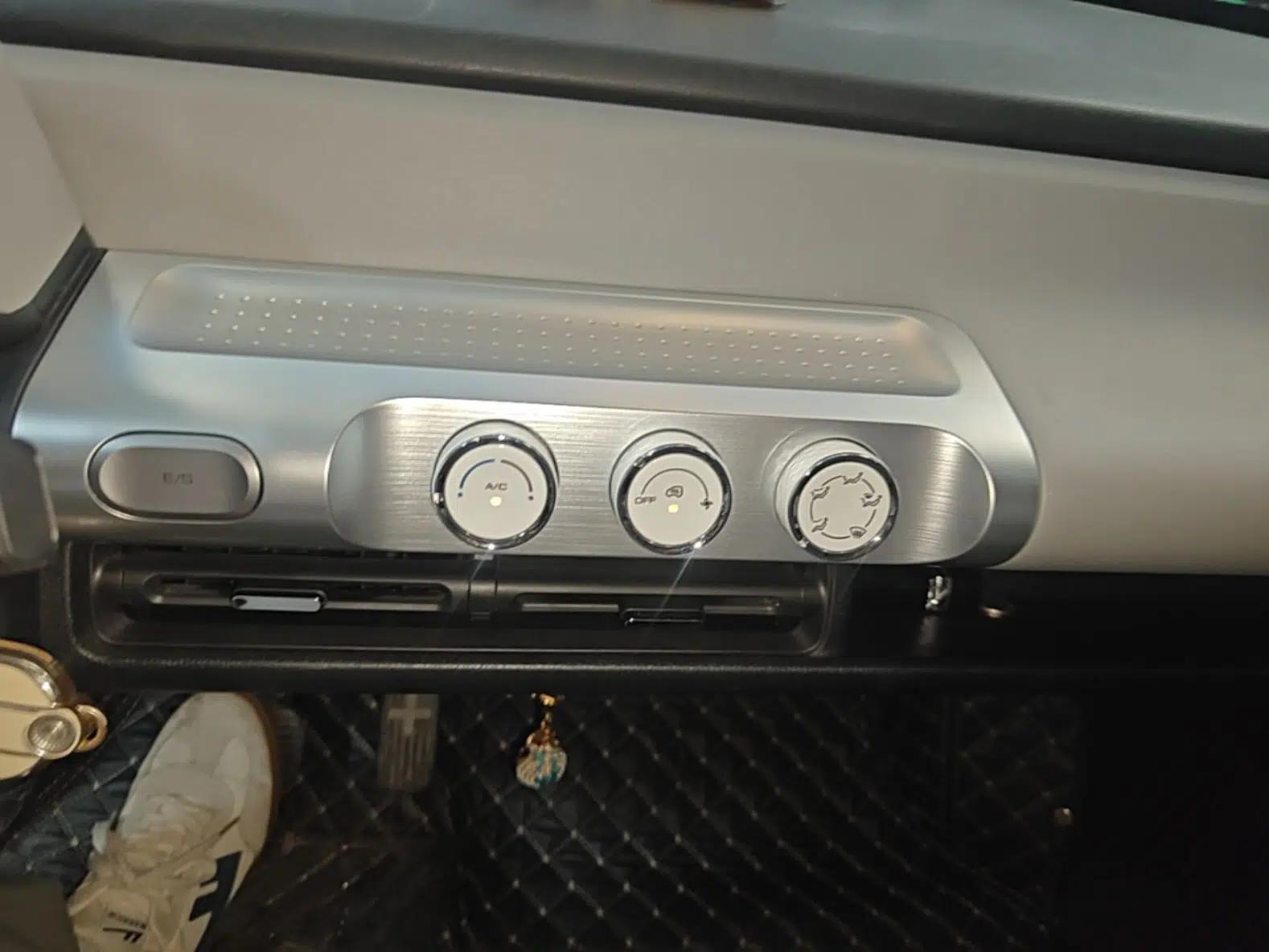 Used Wuling Air ev 2023 - Four Seats - Standard Edition — миниатюра 15