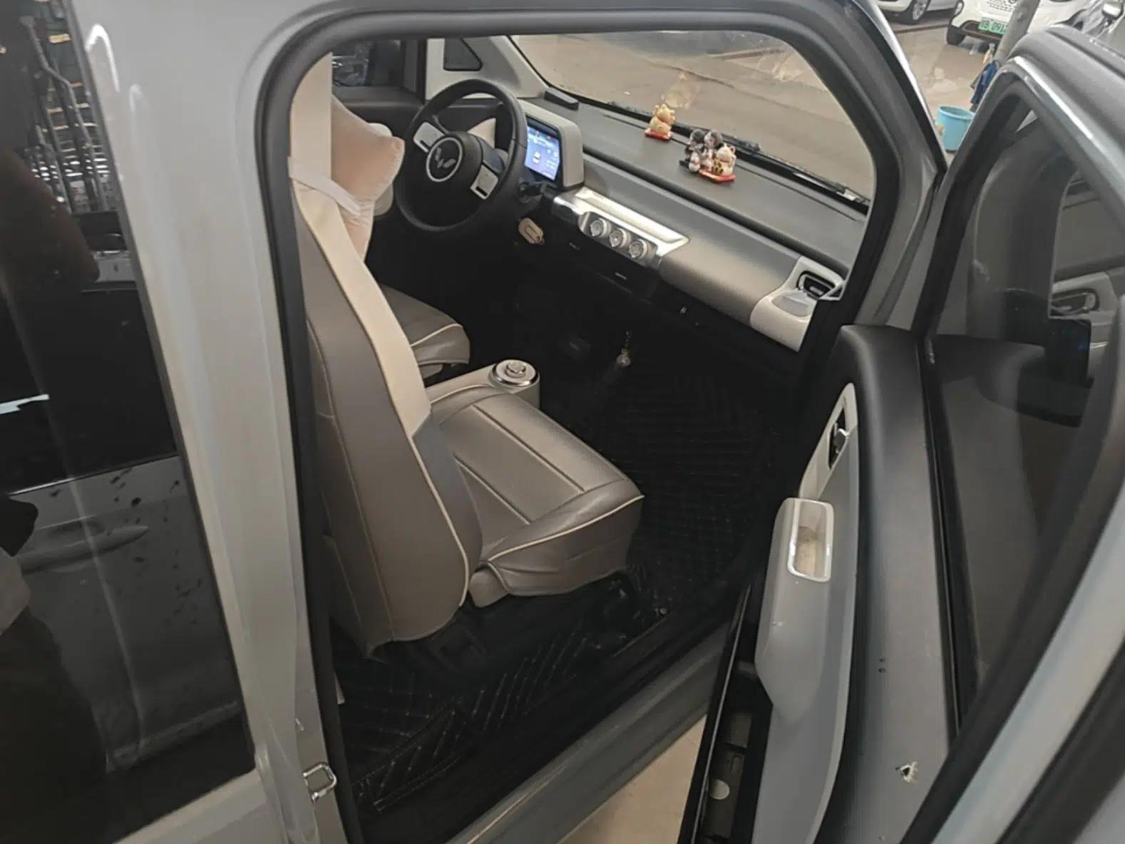 Used Wuling Air ev 2023 - Four Seats - Standard Edition — миниатюра 19
