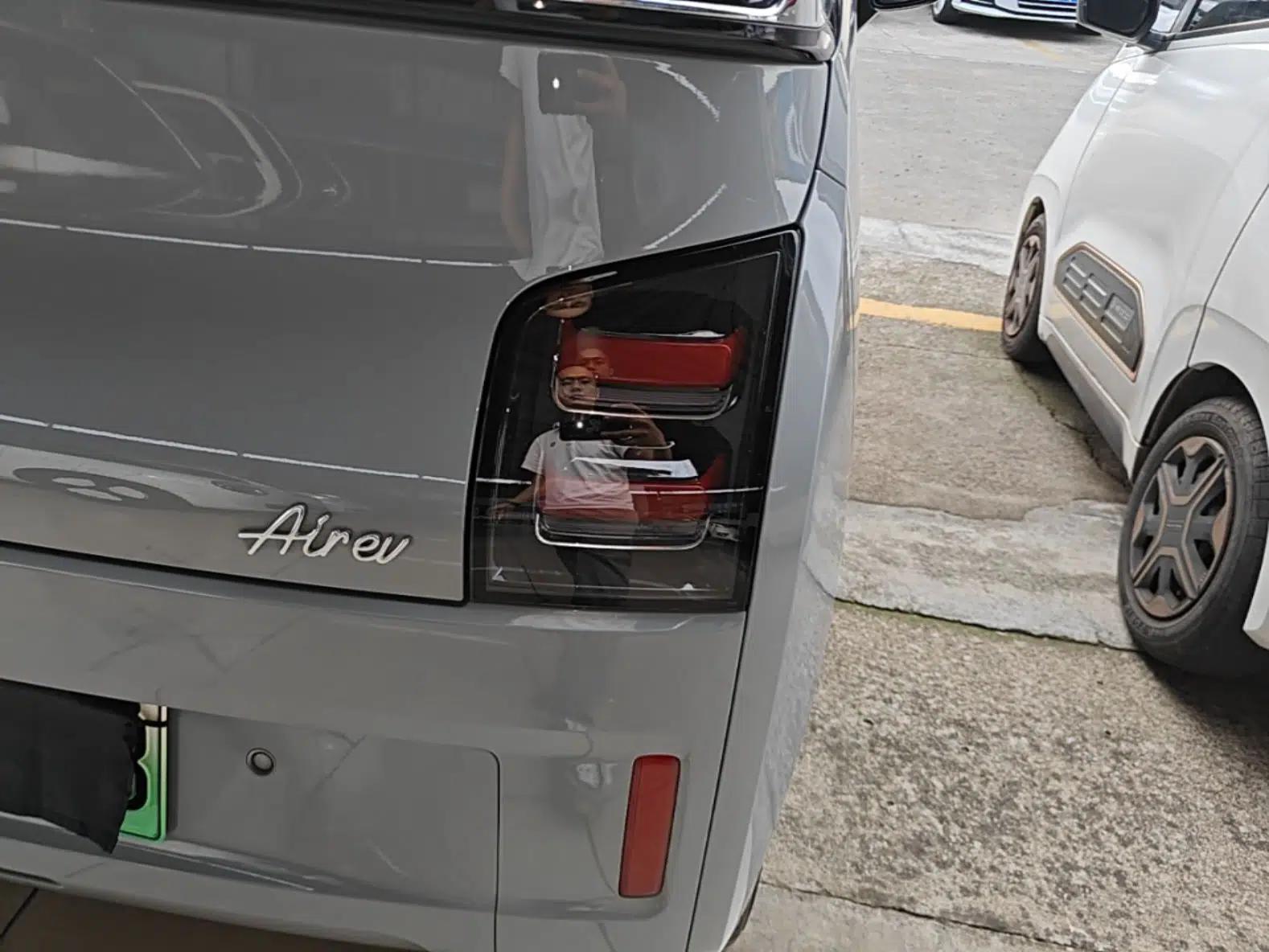 Used Wuling Air ev 2023 - Four Seats - Advanced Edition — миниатюра 9