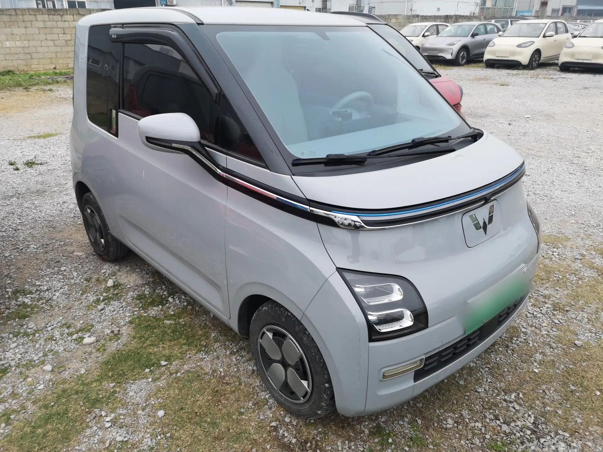 Used Wuling Air ev 2023 - Four Seats - Advanced Edition — миниатюра 3