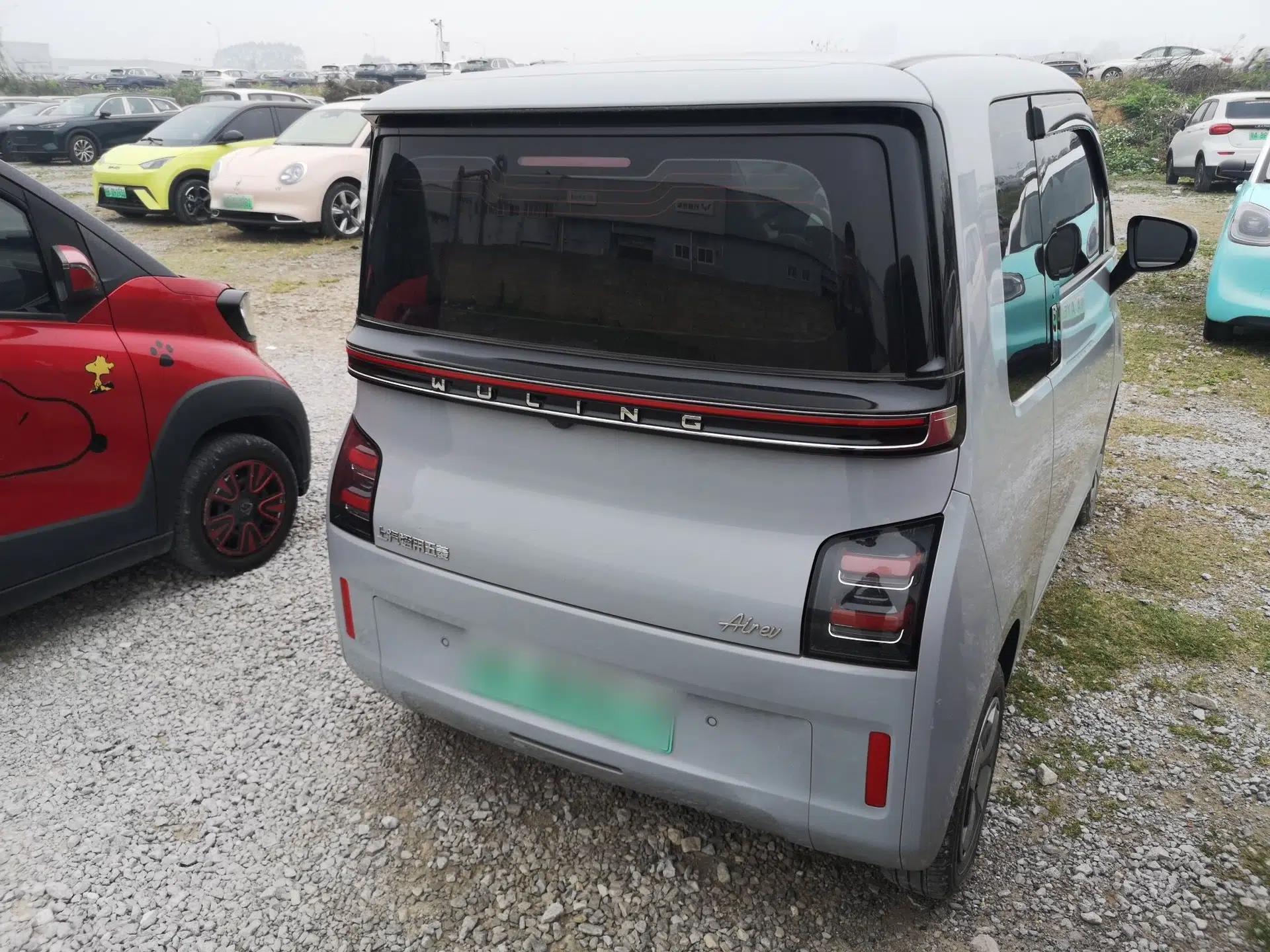Used Wuling Air ev 2023 - Four Seats - Advanced Edition — миниатюра 6