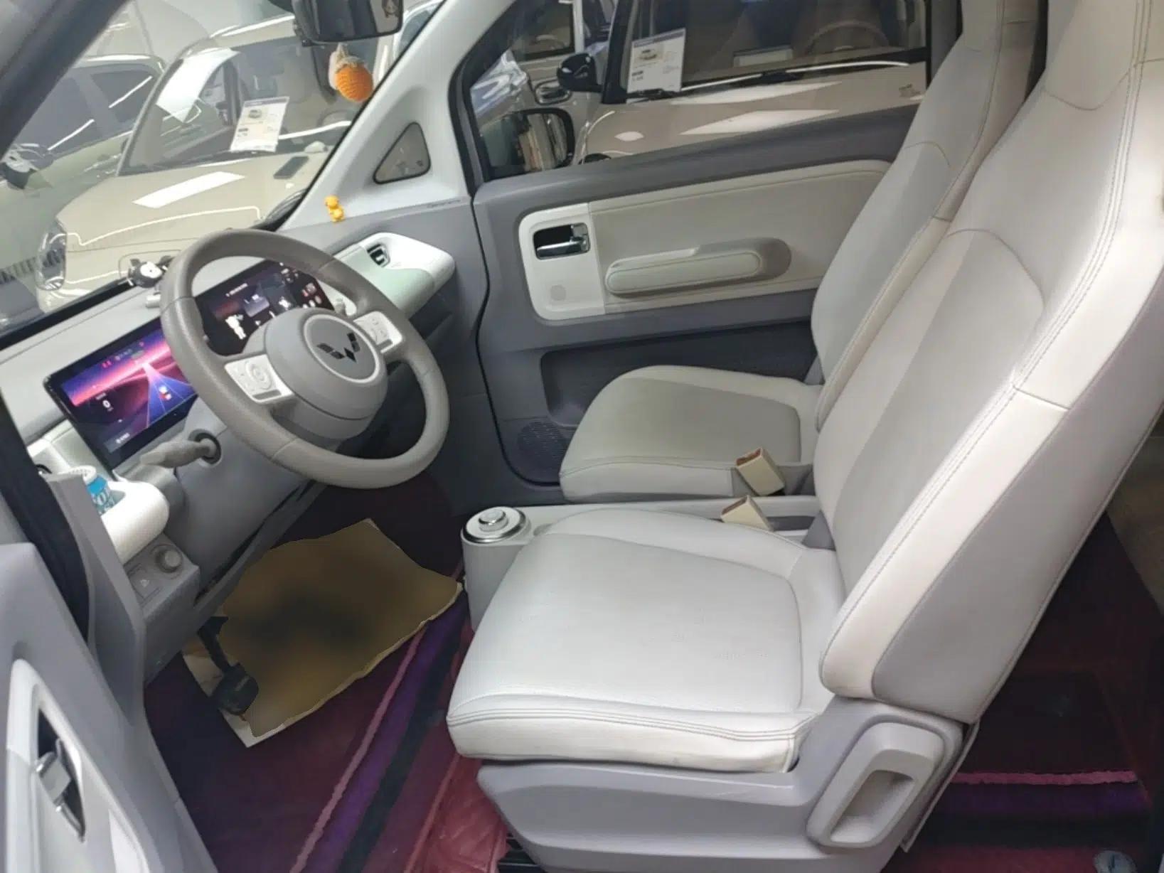 Used Wuling Air ev 2023 - Four Seats - Advanced Edition — миниатюра 17
