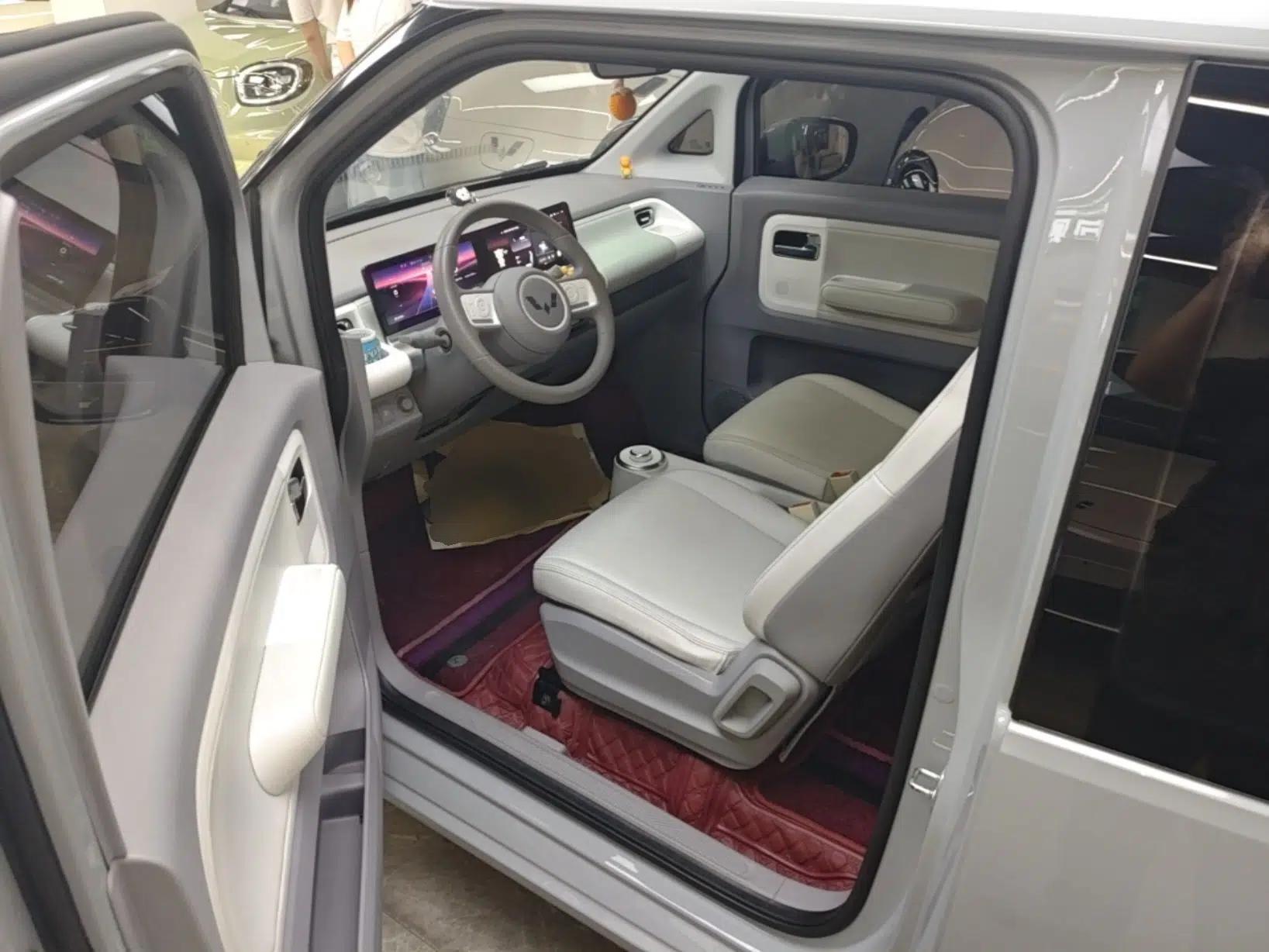 Used Wuling Air ev 2023 - Four Seats - Advanced Edition — миниатюра 18