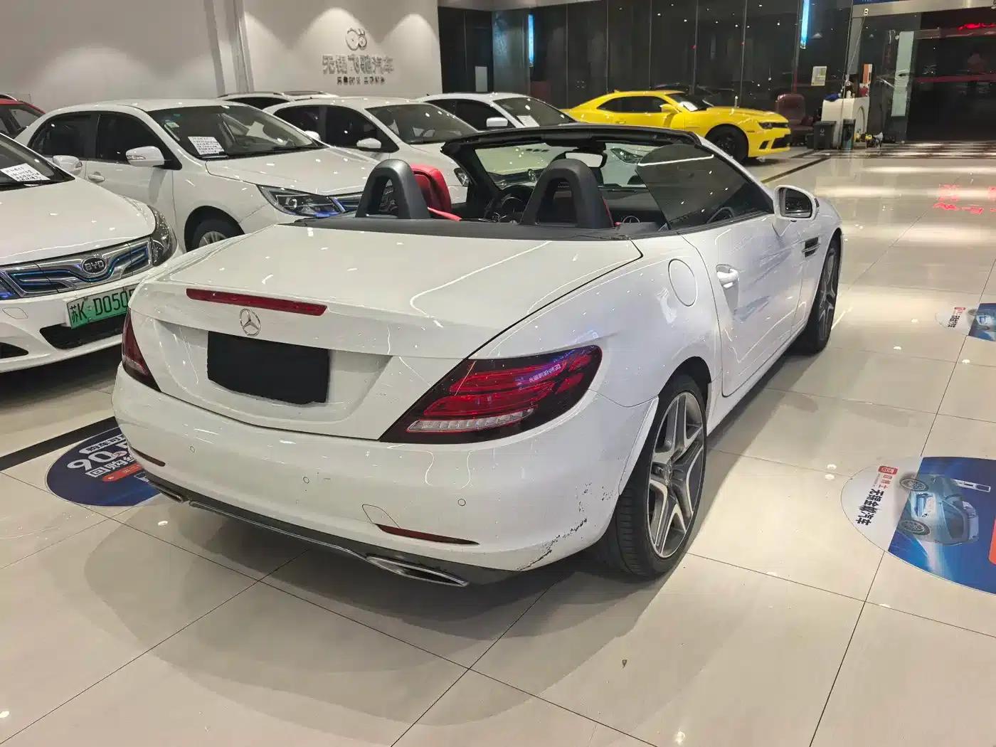 Mercedes-Benz SLC 2019 SLC 260 Jin Yu Collector's Edition — миниатюра 9