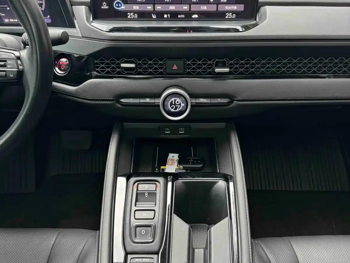 Accord PHEV 2023 2.0L e:PHEV Premium Edition — миниатюра 14