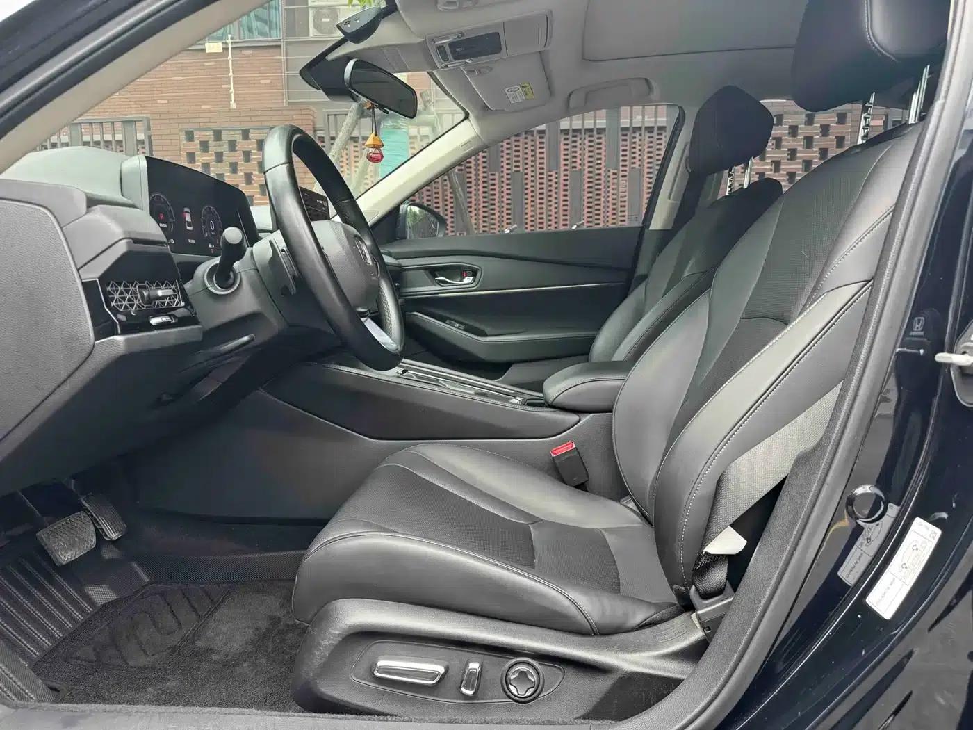 Accord PHEV 2023 2.0L e:PHEV Premium Edition — миниатюра 6