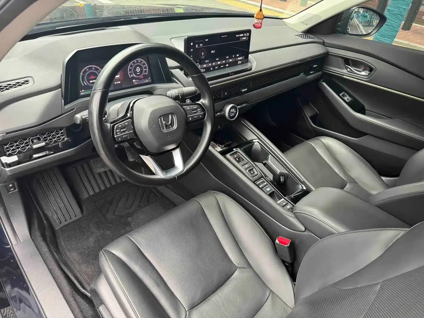 Accord PHEV 2023 2.0L e:PHEV Premium Edition — миниатюра 7
