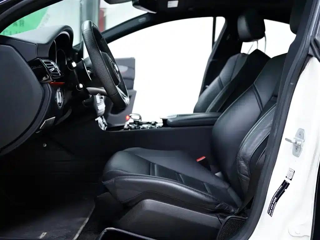 2015 Mercedes-Benz CLS AMG 63 4MATIC — миниатюра 23