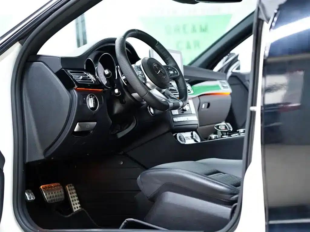 2015 Mercedes-Benz CLS AMG 63 4MATIC — миниатюра 26