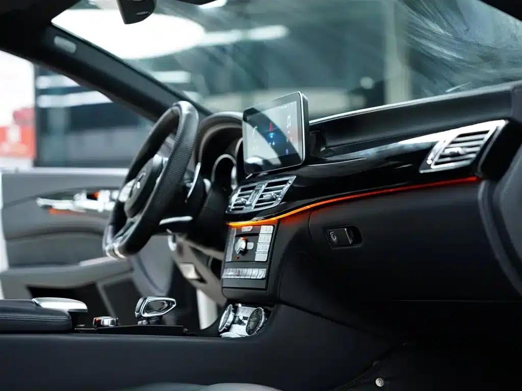 2015 Mercedes-Benz CLS AMG 63 4MATIC — миниатюра 38