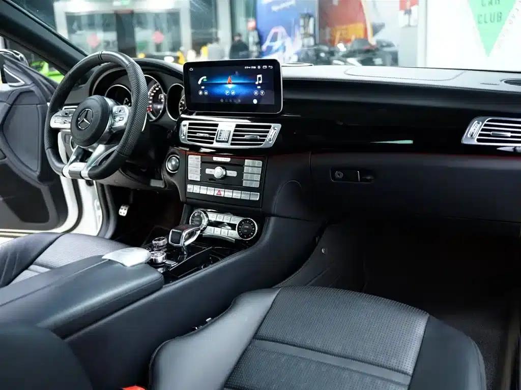 2015 Mercedes-Benz CLS AMG 63 4MATIC — миниатюра 41