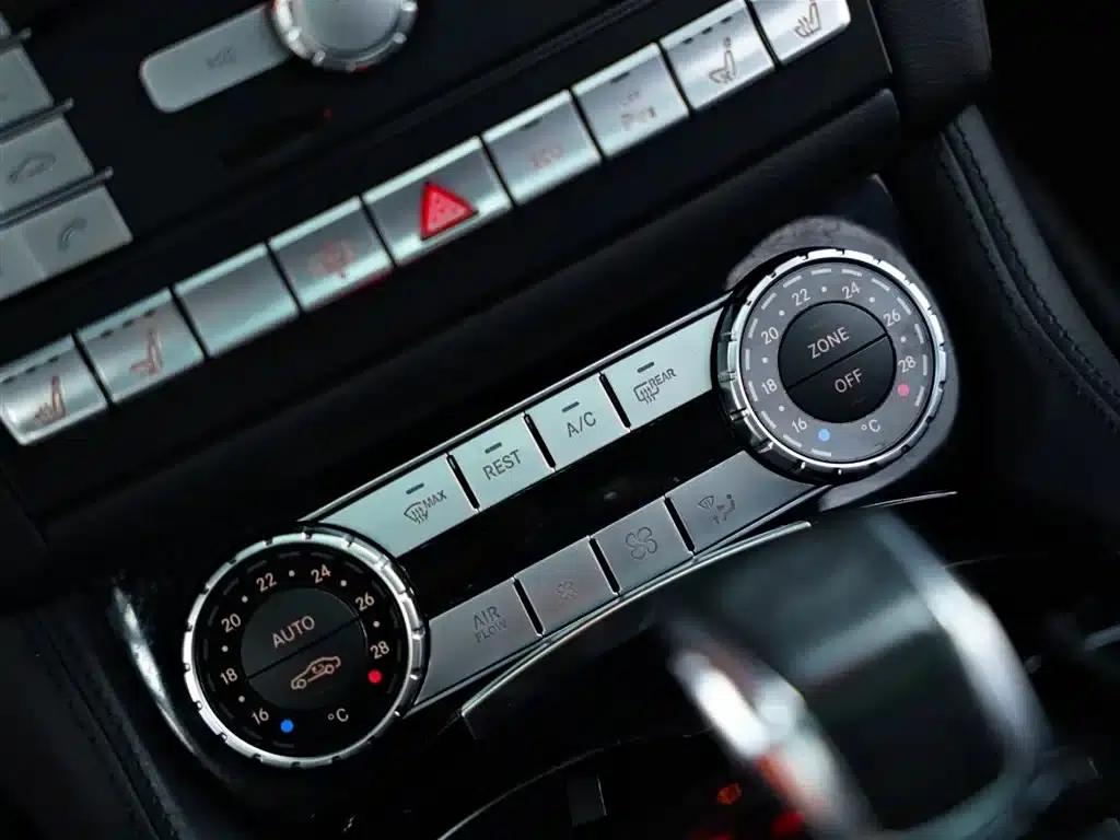 2015 Mercedes-Benz CLS AMG 63 4MATIC — миниатюра 46