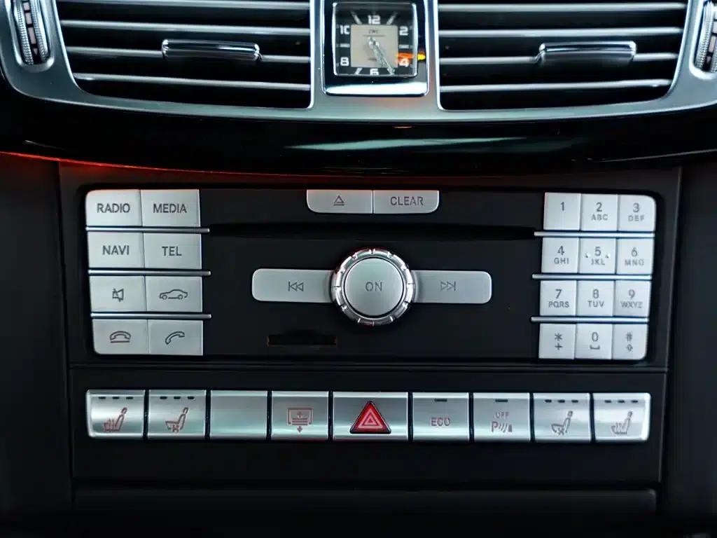 2015 Mercedes-Benz CLS AMG 63 4MATIC — миниатюра 47