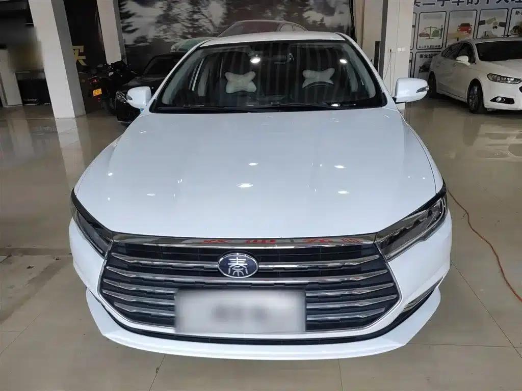 Qin 2019 1.5L Automatic Deluxe Edition — миниатюра 2