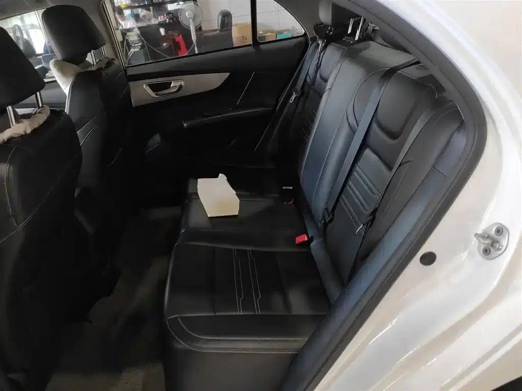 Qin 2019 1.5L Automatic Deluxe Edition — миниатюра 14