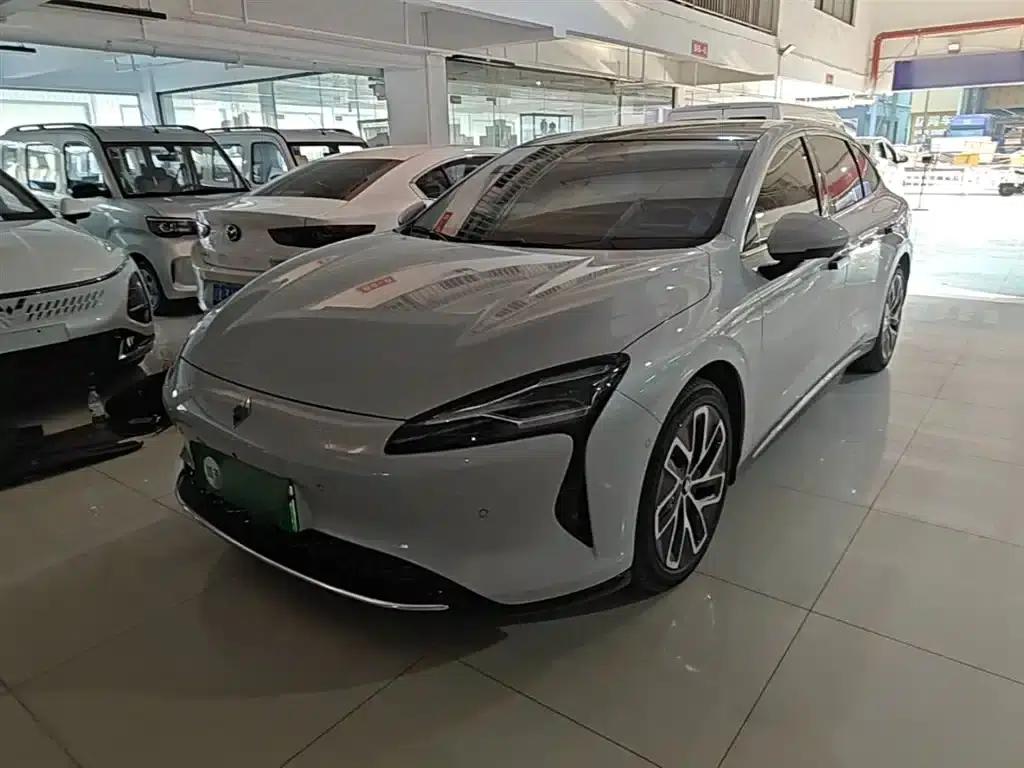 Baojun Enjoy 2025 Pure Electric 600km Luxury Edition — миниатюра 2