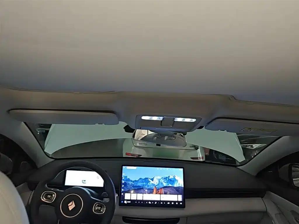 Baojun Enjoy 2025 Pure Electric 600km Luxury Edition — миниатюра 18