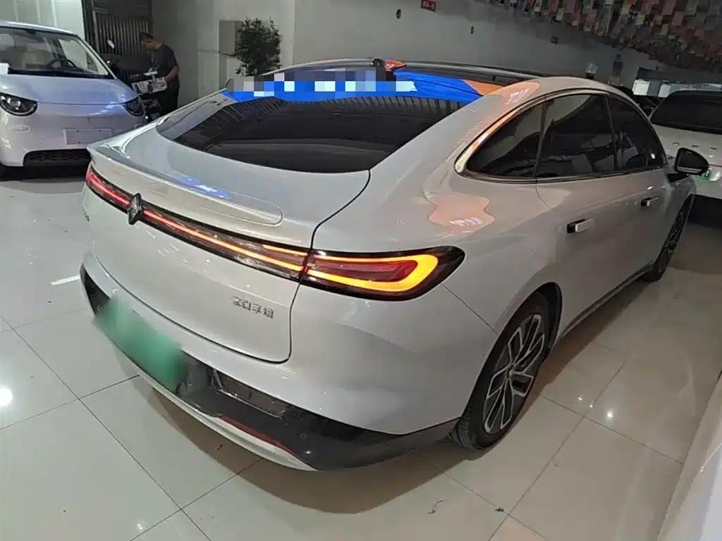 Baojun Enjoy 2025 Pure Electric 600km Luxury Edition — миниатюра 7