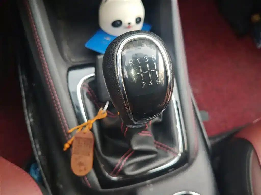 Changan Oushang A800 2017 1.5T Manual Luxury Edition — миниатюра 7
