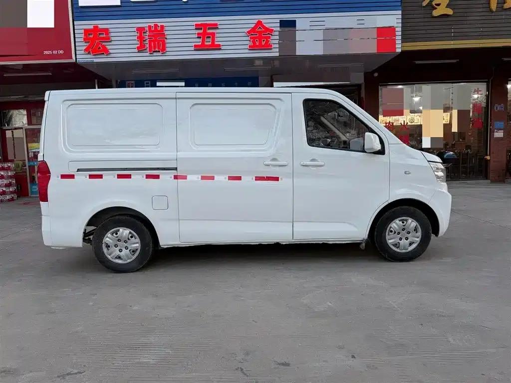 Changan Ruixing EM60 2021 Pure Electric Van (60kW) — миниатюра 4