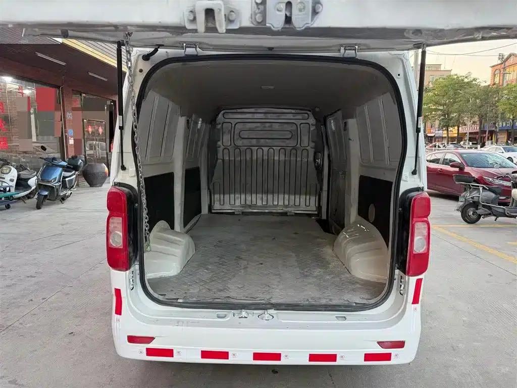 Changan Ruixing EM60 2021 Pure Electric Van (60kW) — миниатюра 6