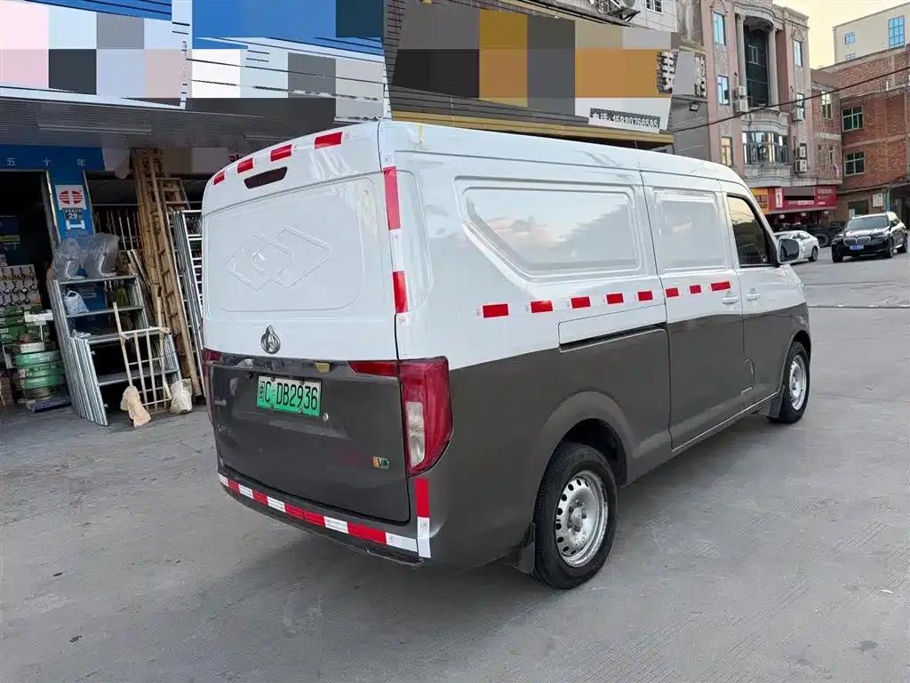 Crossstar V5 EV 2021 Luxury 2-Seat Van with Huichuan System — миниатюра 5