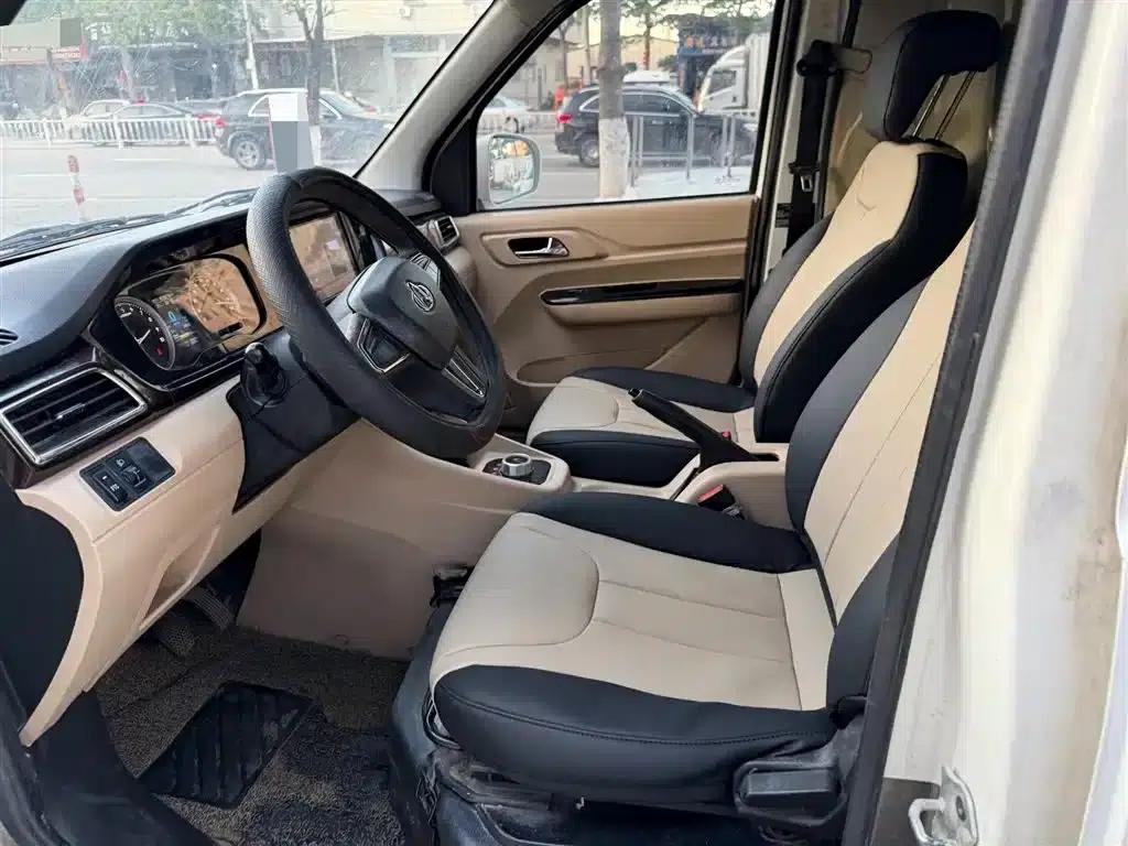 Crossstar V5 EV 2021 Luxury 2-Seat Van with Huichuan System — миниатюра 9