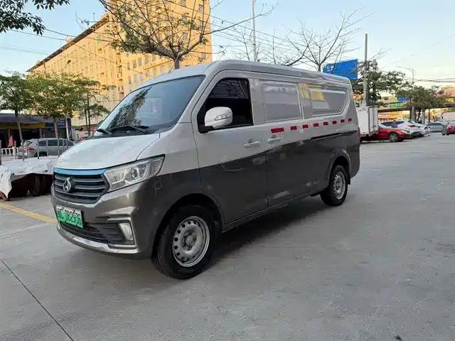 Crossstar V5 EV 2021 Luxury 2-Seat Van with Huichuan System