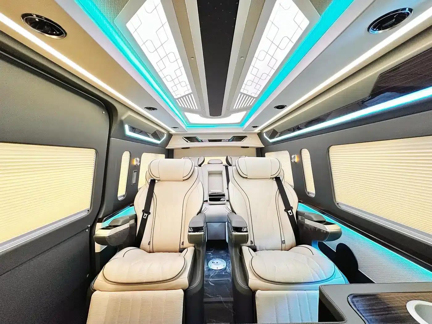 2024 HIACE 3.5L Automatic — миниатюра 13