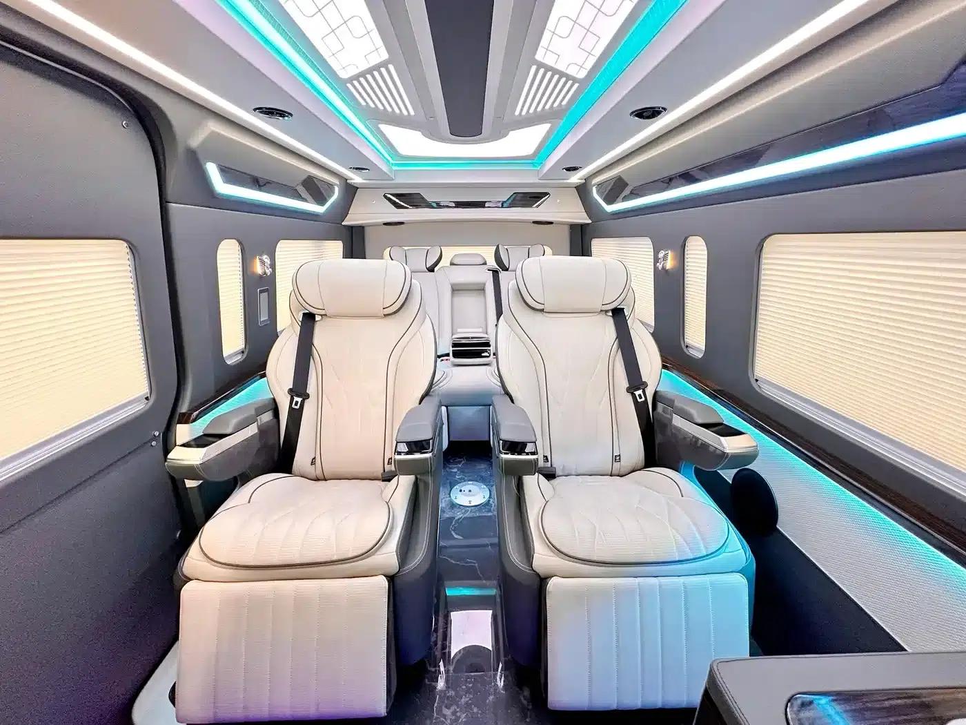 2024 HIACE 3.5L Automatic — миниатюра 15