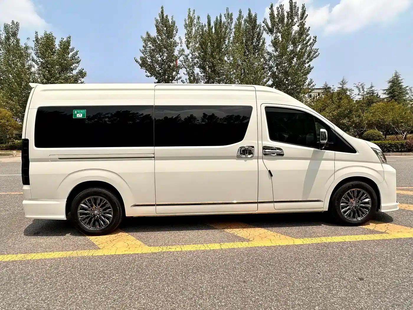 2024 HIACE 3.5L Automatic — миниатюра 35